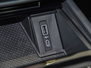 2021380TSI Oҹ޶ п؅^