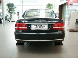 2009款1.8T 手动尊享版 正后	
