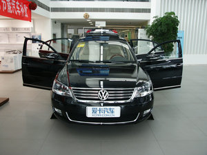 2009款1.8T 手动尊享版 车门全开