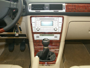 2009款1.8T 手动尊享版 中控台