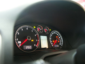 2009款1.8T 手动尊享版 中控区