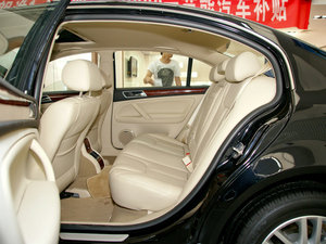 2009款1.8T 手动尊享版 后排空间