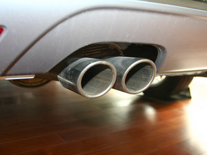2009款1.8T 自动尊品版 排气管
