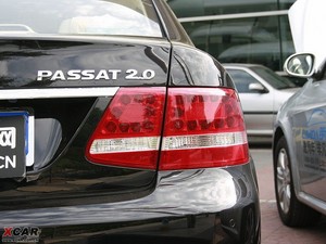 2009款2.0L 手动尊享版 尾灯