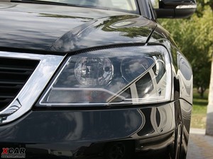 2009款2.0L 手动尊享版 大灯