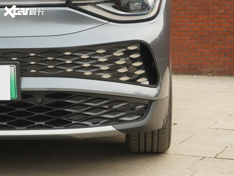 2021I(lng)D.6 X Pro OL(zhng)m(x)