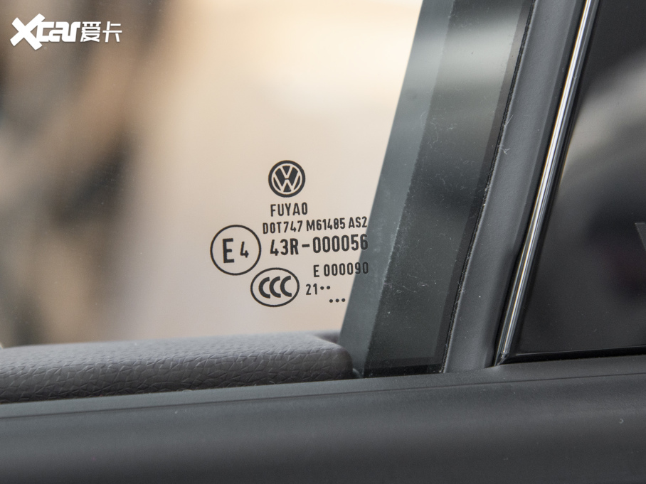 2021ID.6 X Ŀ Pure+ Lm