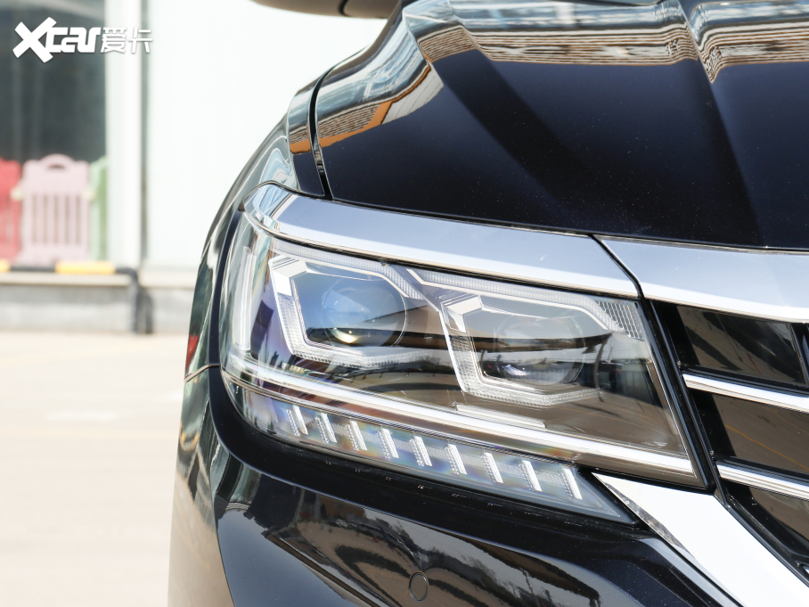 2021�����_�� 380TSI ���A��