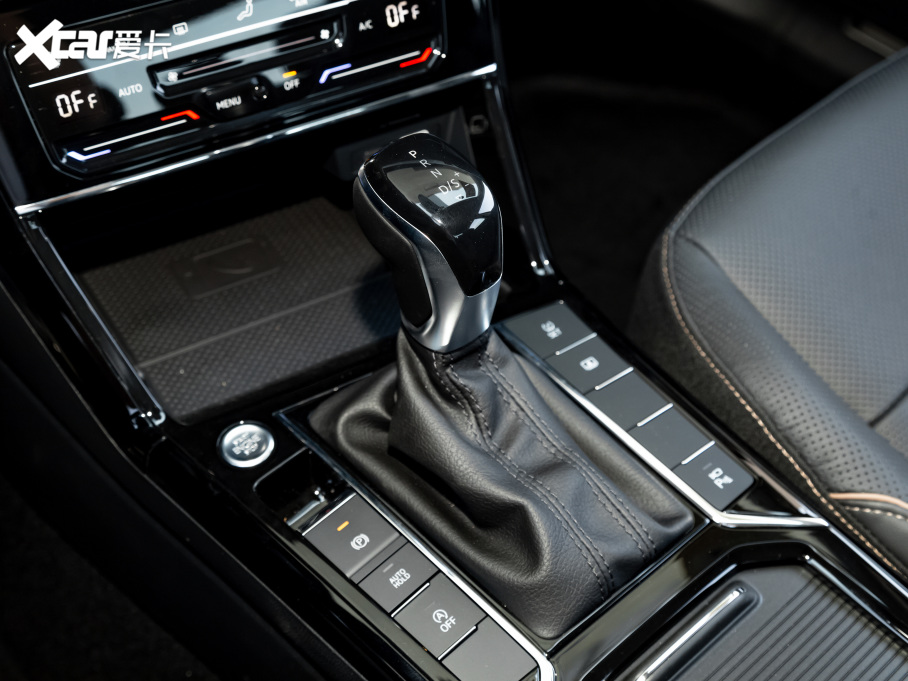 2021�����_�� 380TSI ���F��