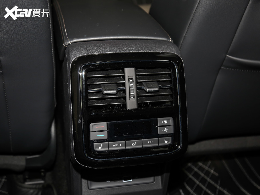 2021�����_�� 330TSI ���F��