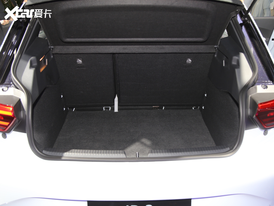 2021���ID.3 Pro �O�ǰ�