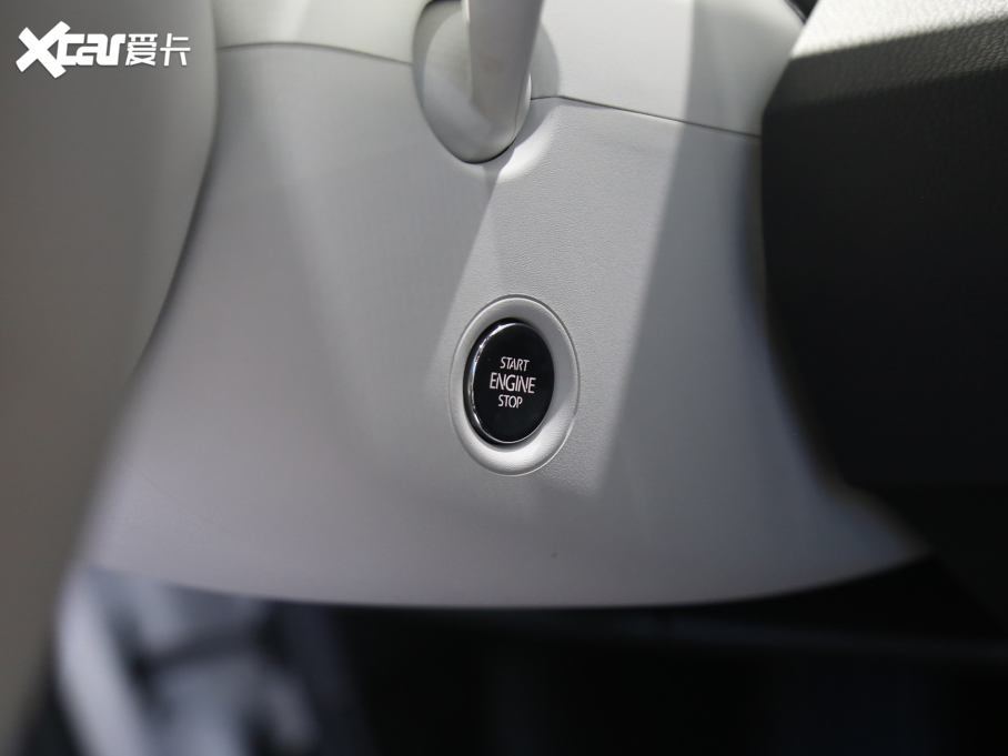 2021���ID.3 Pro �O�ǰ�