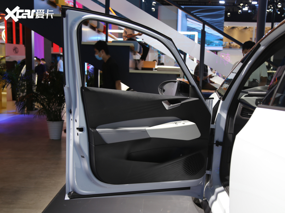 2021���ID.3 Pro �O�ǰ�