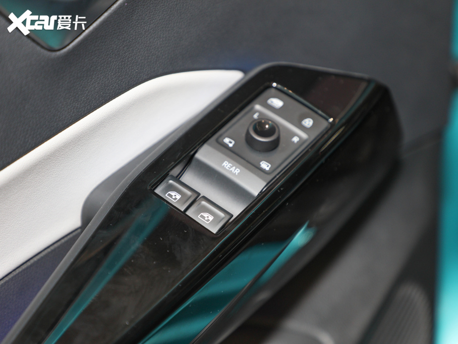 2021���ID.3 Pro �O�ǰ�