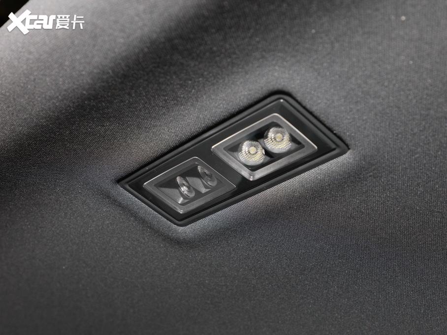 2021���ID.3 Pro �O�ǰ�