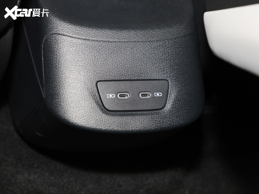 2021���ID.3 Pro �O�ǰ�