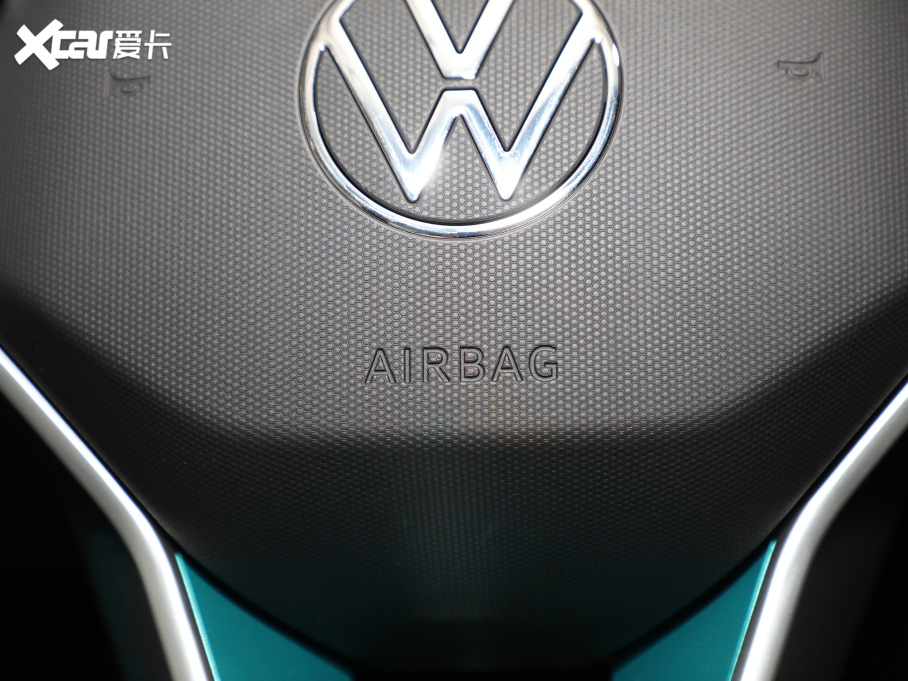 2021���ID.3 Pro �O�ǰ�