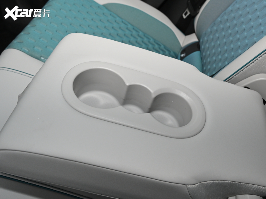 2021���ID.3 Pro �O�ǰ�