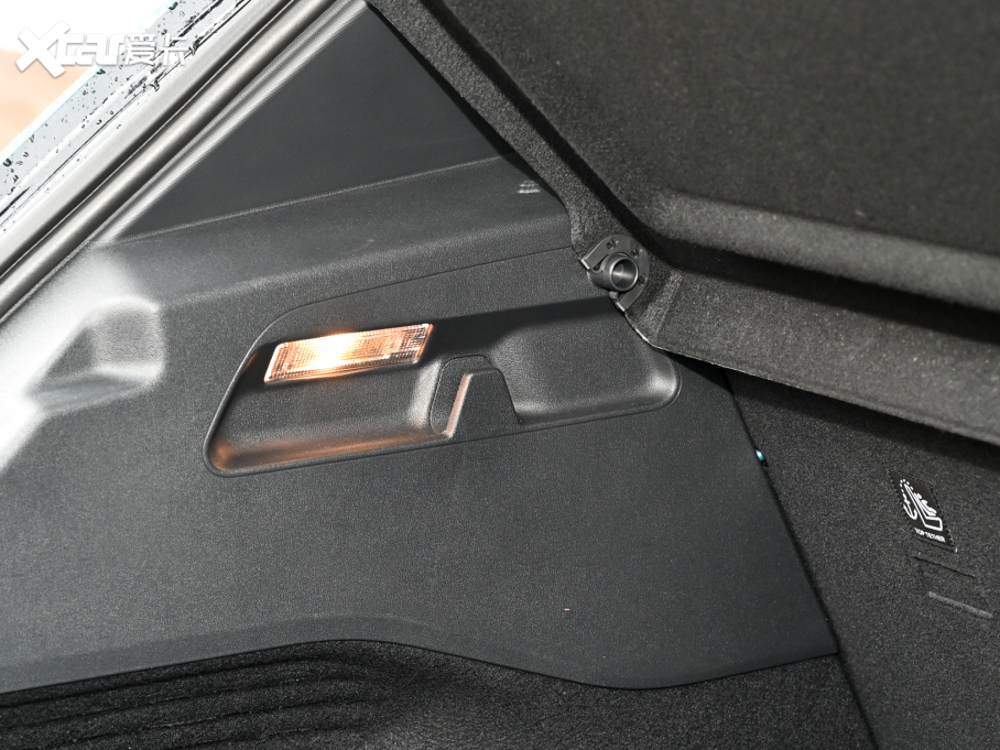 2021���ID.3 Pro �O�ǰ�