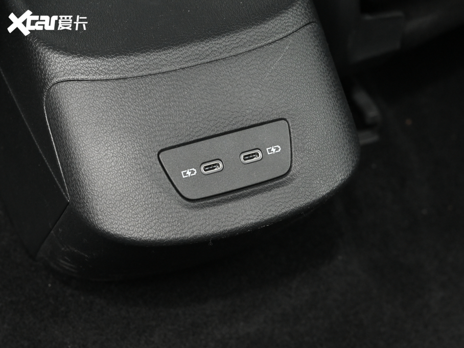 2021���ID.3 Pro �O�ǰ�