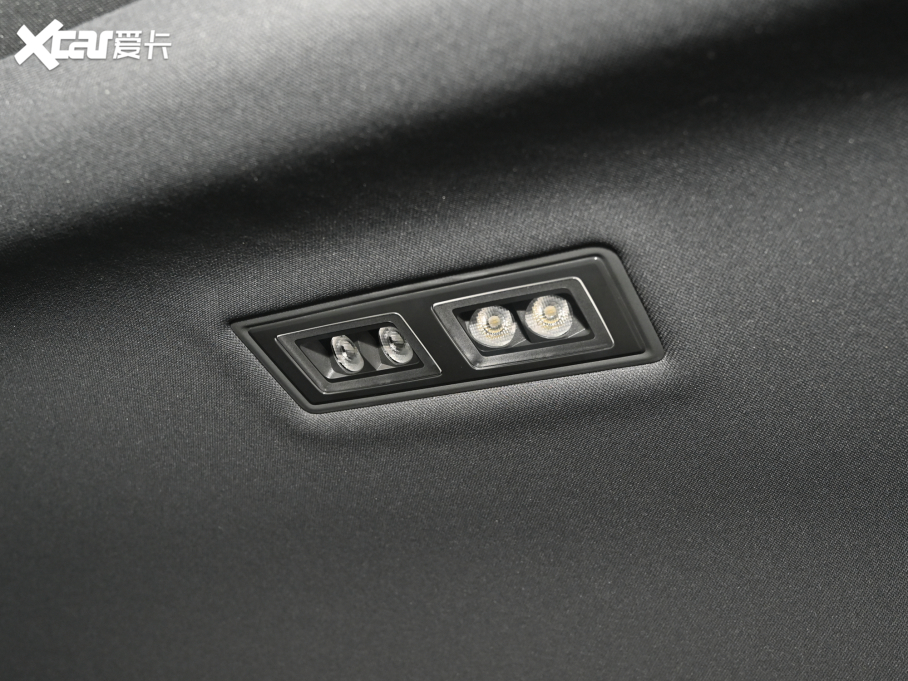 2021���ID.3 Pro �O�ǰ�