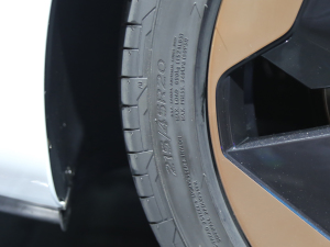 2021��Pro �O�ǰ� ݆̥�ߴ�