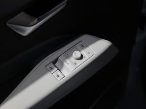 2021��Pro �O�ǰ� ���{܇�����ƅ^(q��)	