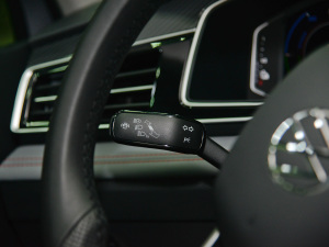 2022430PHEV 늻Ş п؅^