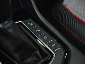 2022430PHEV 늻Ş п؅^