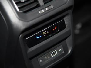 2022430PHEV 늻Ş п؅^