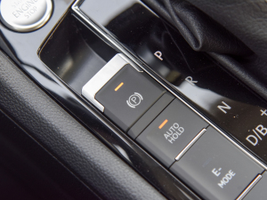 2022430PHEV 늻F v܇Ƅ