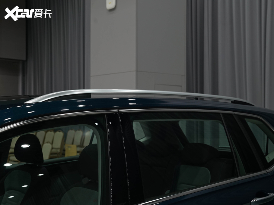 2022;^L 380TSI ԄR-LineŞ7