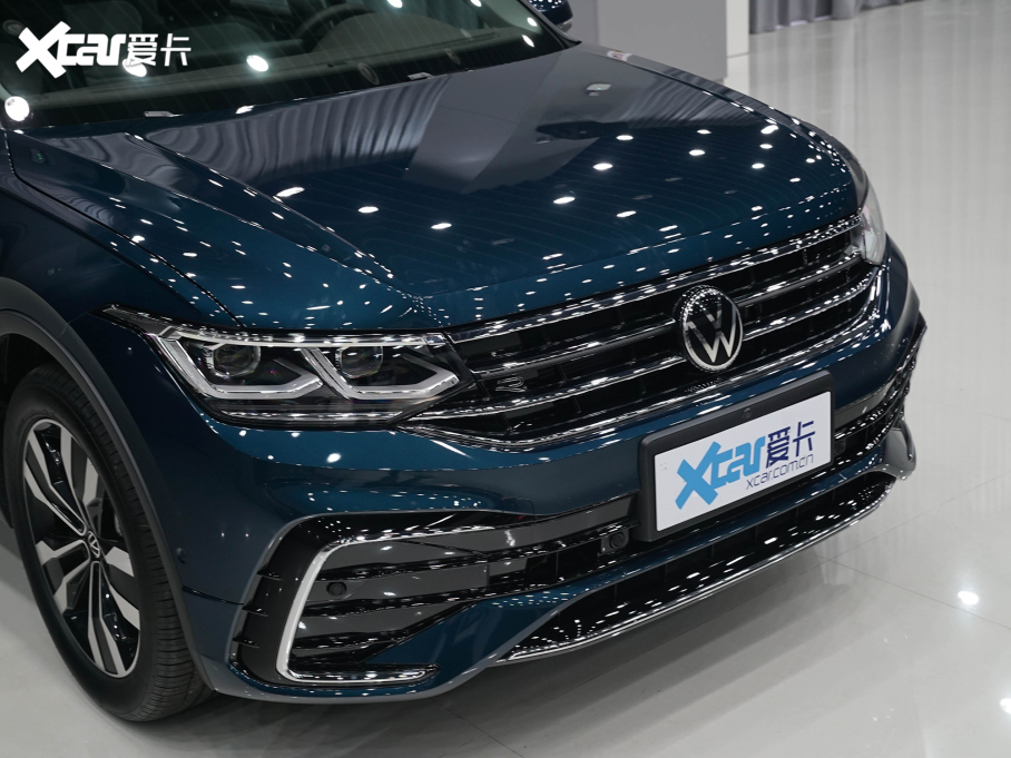 2022;^L 380TSI ԄR-LineŞ7