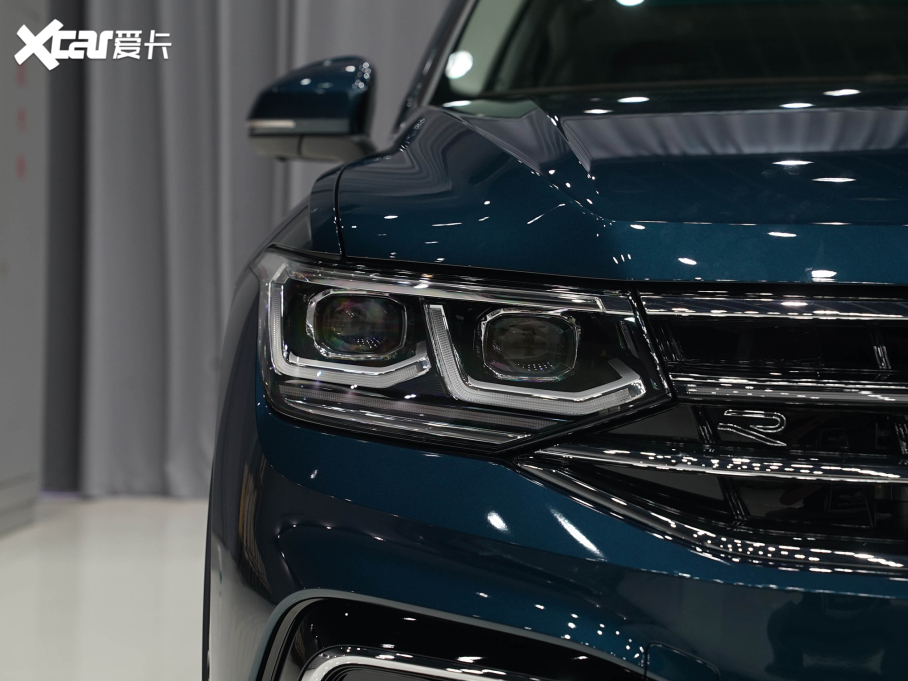 2022;^L 380TSI ԄR-LineŞ7