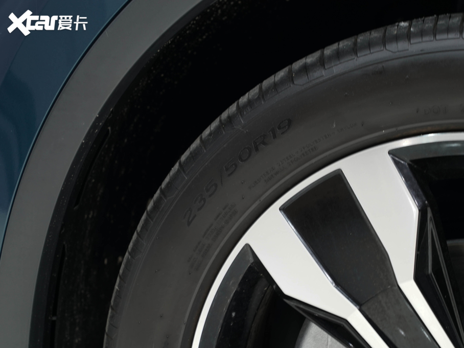 2022;^L 380TSI ԄR-LineŞ7