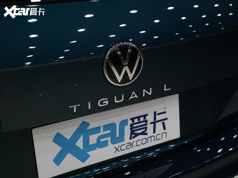 2022;^L 380TSI ԄR-LineŞ7