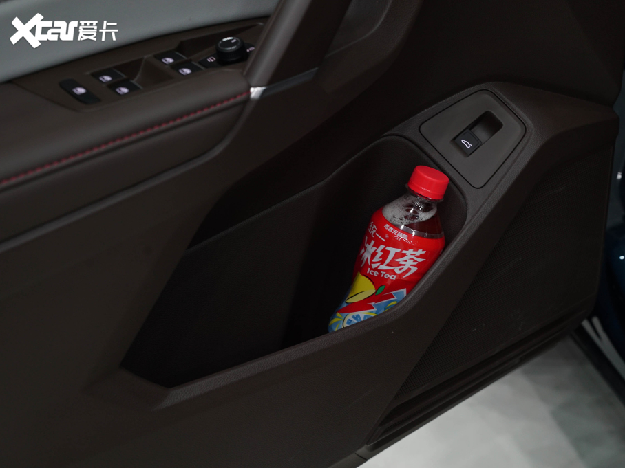 2022;^L 380TSI ԄR-LineŞ7