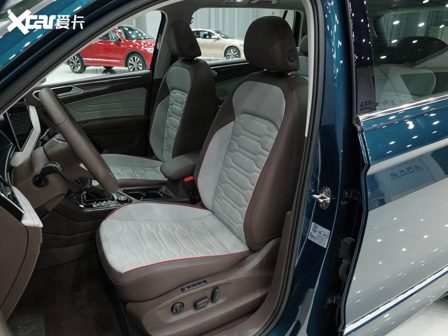 2022;^L 380TSI ԄR-LineŞ7