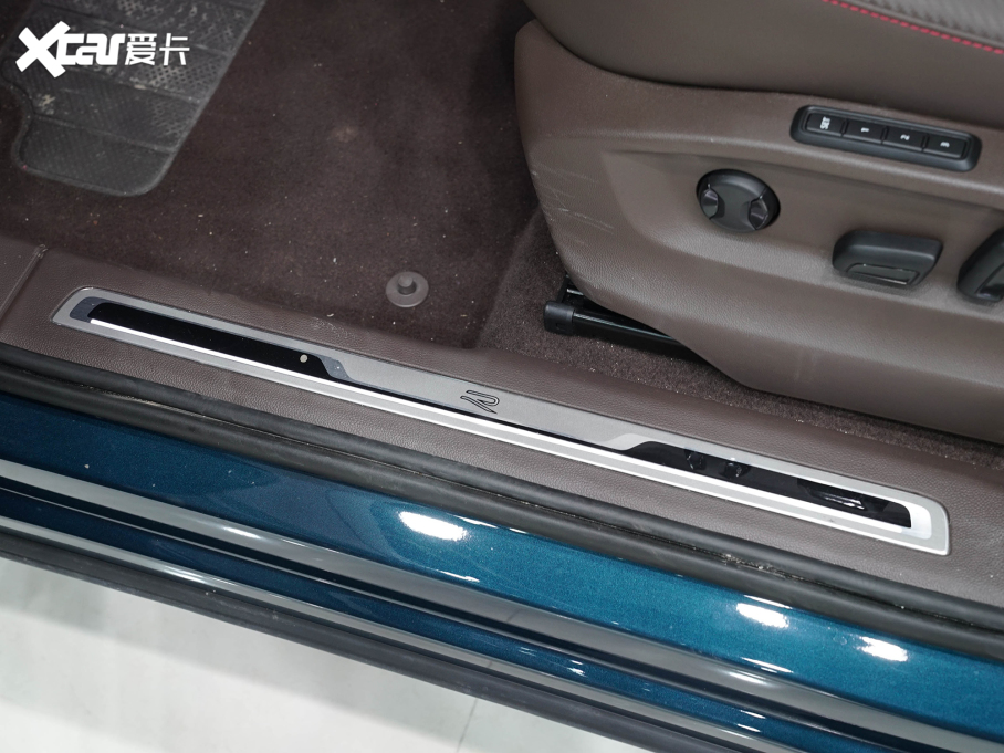 2022;^L 380TSI ԄR-LineŞ7