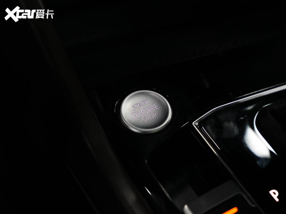 2022;^L 380TSI ԄR-LineŞ7