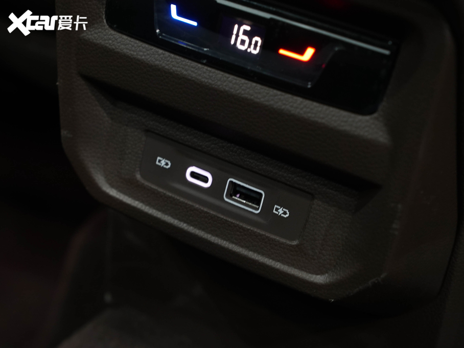 2022;^L 380TSI ԄR-LineŞ7