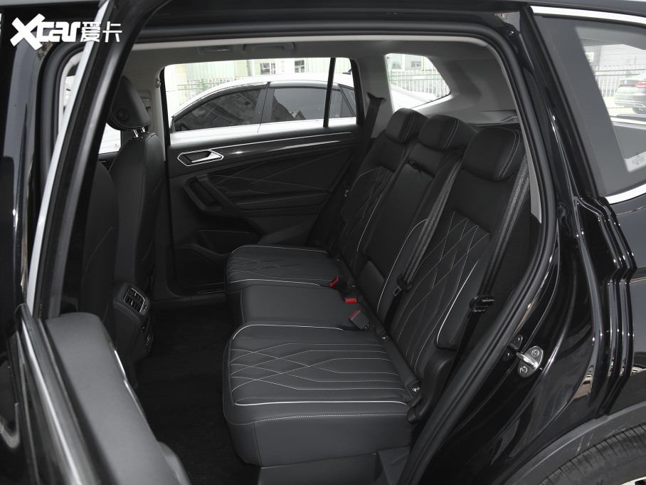 2022;^L 330TSI ԄӃ(q)R-LineԽ