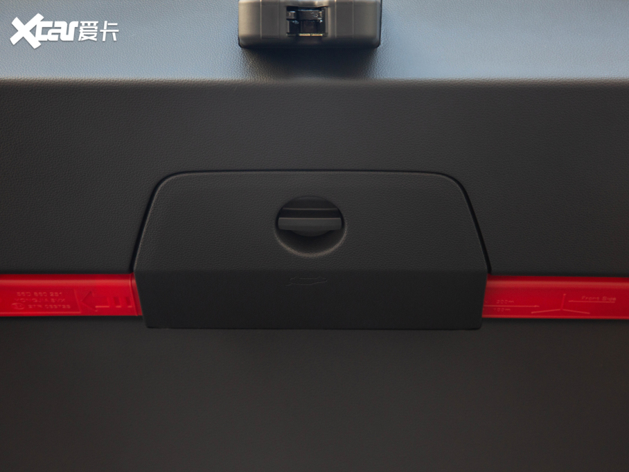 2022;^L 330TSI ԄӃR-LineԽ