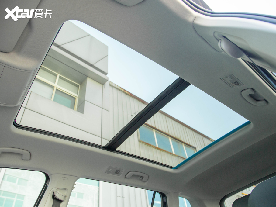 2022;^L 330TSI Ԅ(dng)(q)R-LineԽ