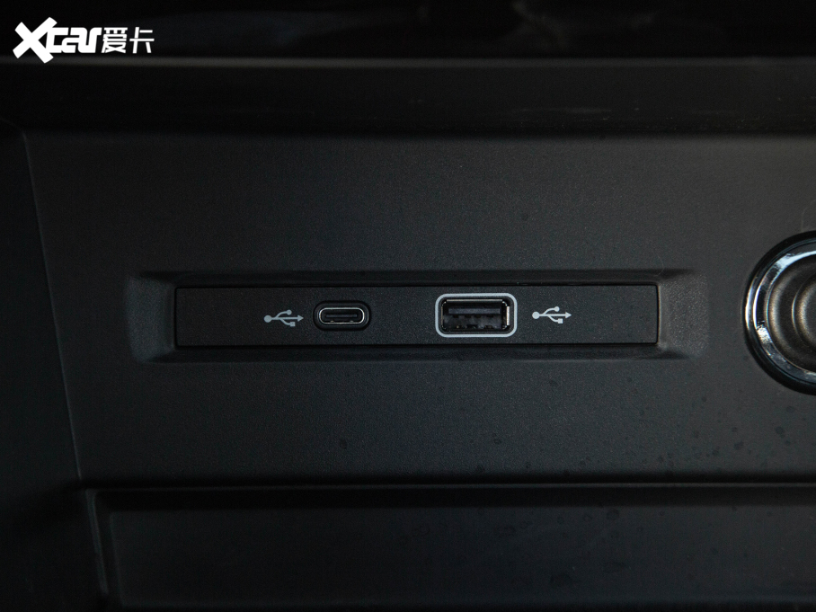 2022;^L 330TSI ԄӃR-LineԽ