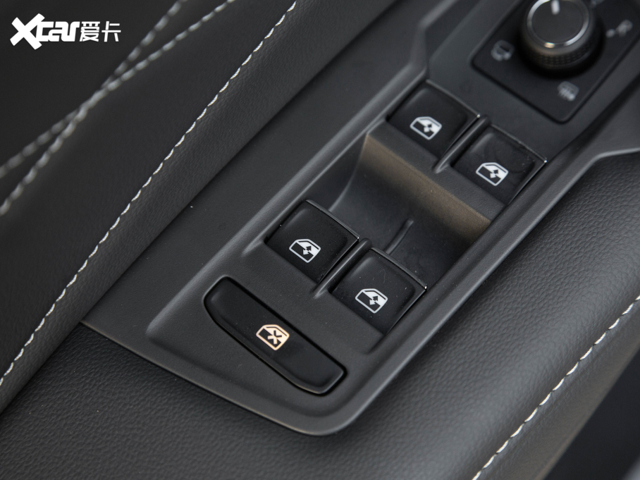 2022;^L 330TSI Ԅ(dng)(q)R-LineԽ