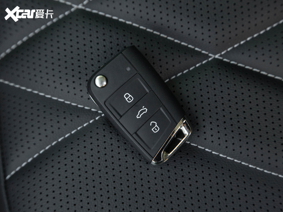 2022;^L 330TSI ԄӃ(q)R-LineԽ