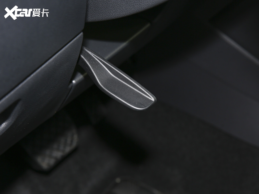 2022;^L 330TSI ԄӃ