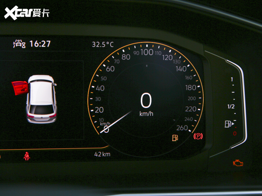 2022;^L 330TSI ԄӃ