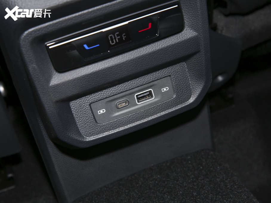 2022;^L 330TSI ԄӃ